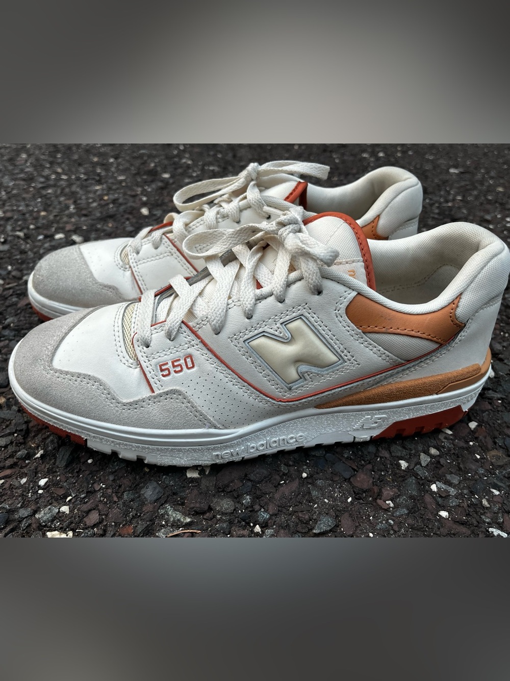 New Balance 550 BBW550WA Women’s Size 9 White Cream Leather Sneakers EUC
